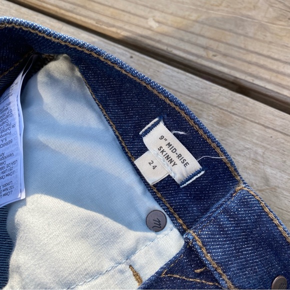 Madewell 9” Mid-Rise Skinny Jean in Orland Wash Dark Navy Blue Size 24 - Picture 6 of 8